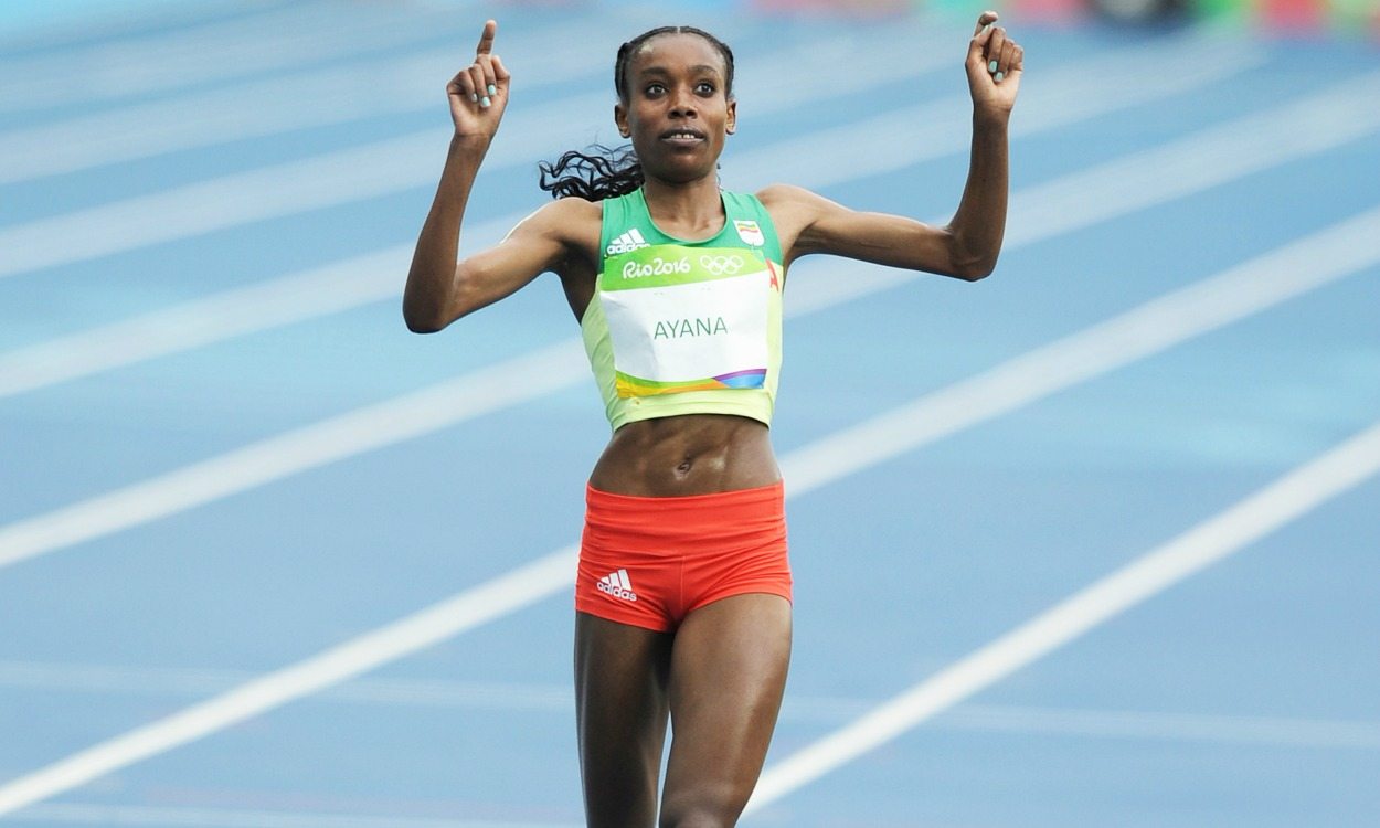 Almaz Ayana breaks world 10,000m record in Rio - AW