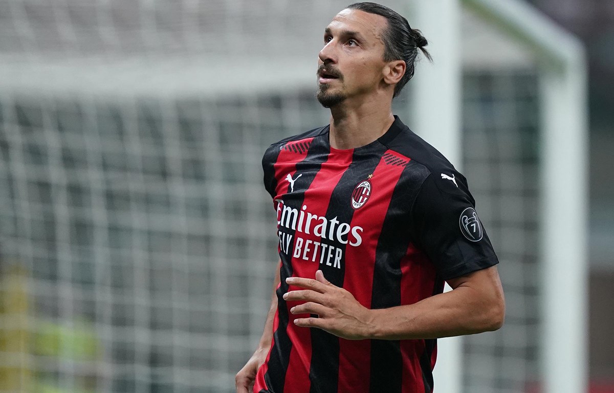Tiền đạo Zlatan Ibrahimovic dương tính với virus SARS-CoV-2 | Bóng đá | Vietnam+ (VietnamPlus)