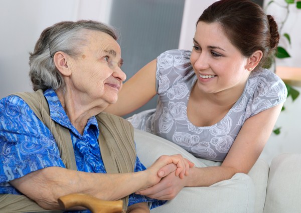 Dịch vụ chăm sóc người cao tuổi tại nhà 
