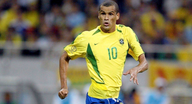 Rivaldo giải nghệ ở tuổi 43 - Quả bóng Vàng 1999 - Danh thủ Brazil