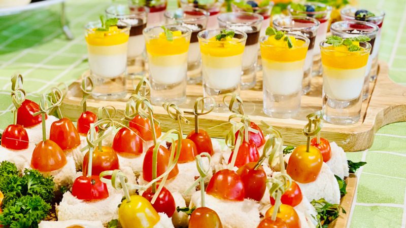 Dịch vụ tiệc Finger Food của Sài Gòn Party đưa ra mức giá ưu đãi phù hợp với túi tiền của nhiều khách hàng hiện nay.